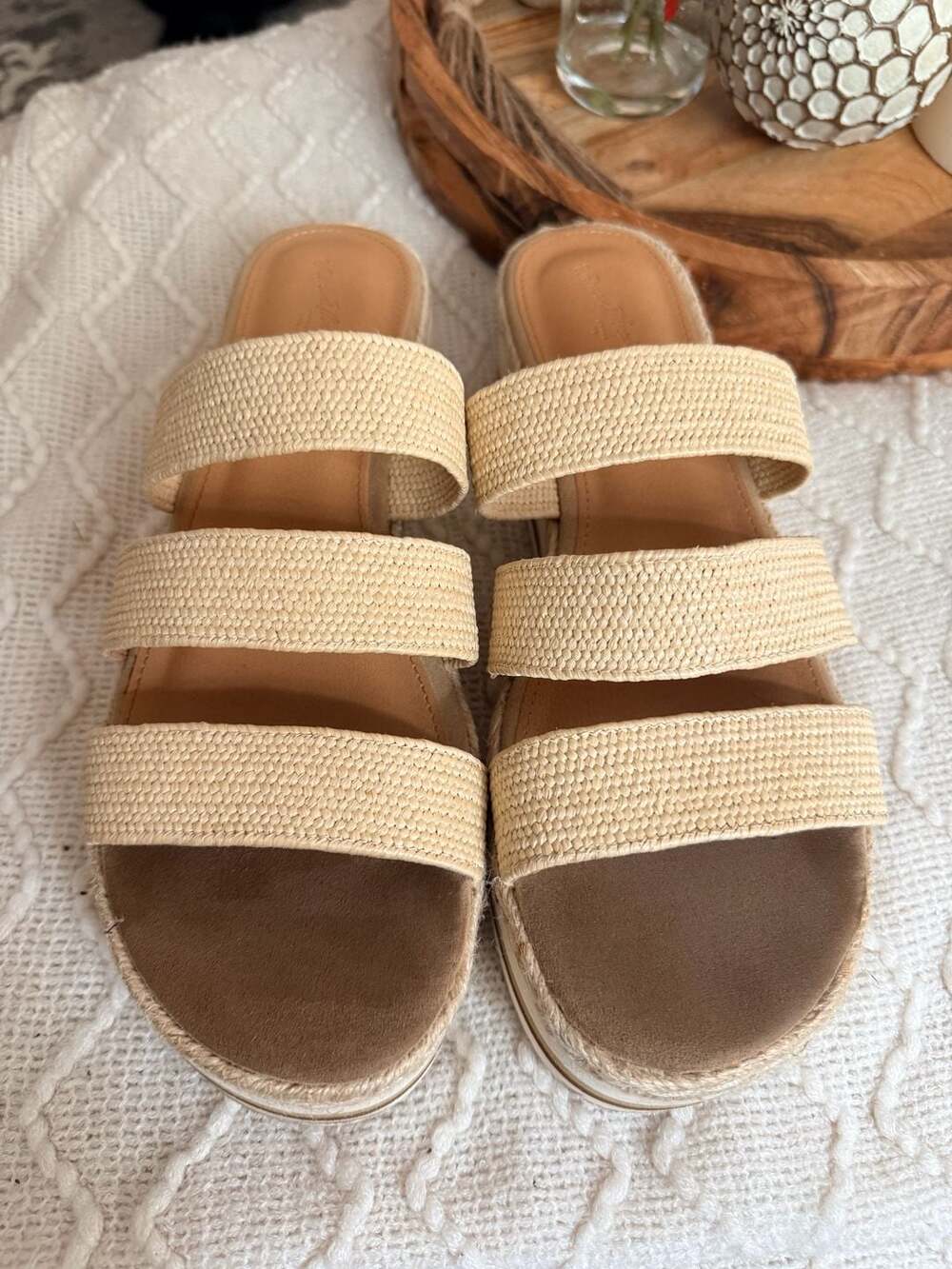 Universal Thread Triple Strap Platform Wedge Sandals Size 10 Beige